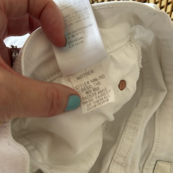 Mother White Mid Rise Dazzler Ankle Jeans in Fairest of them all 30 - Picture 12 of 12